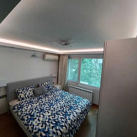 Signature - 1 Bedroom * Sofia